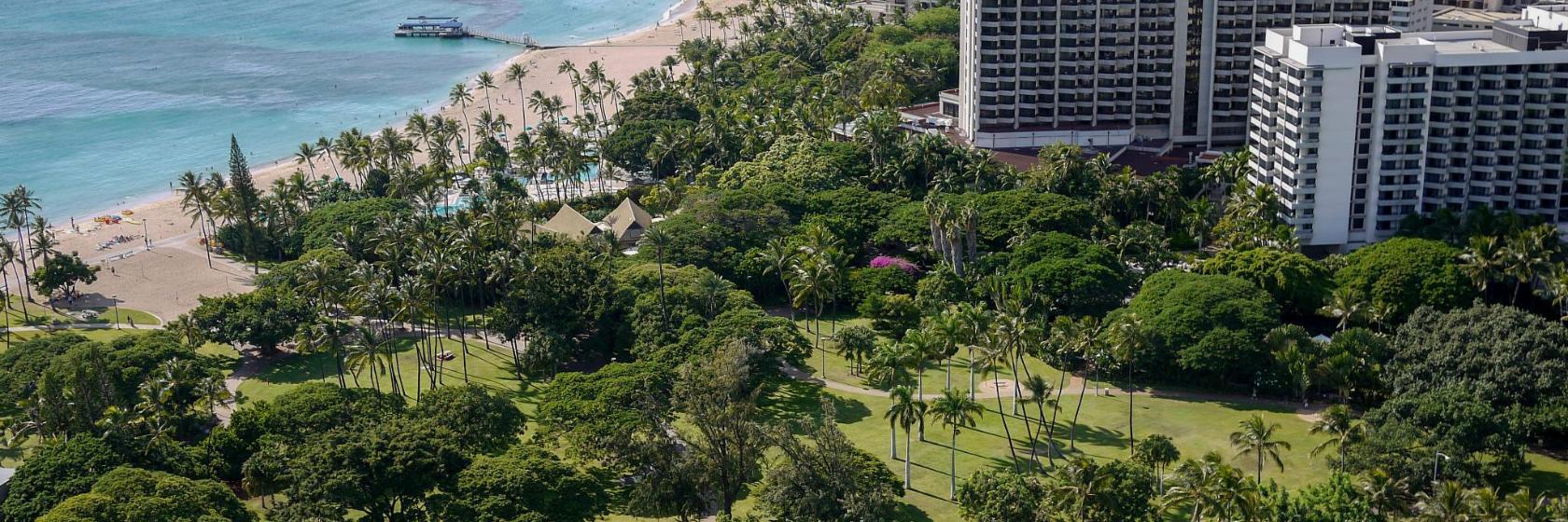 Fort DeRussy Beach Park